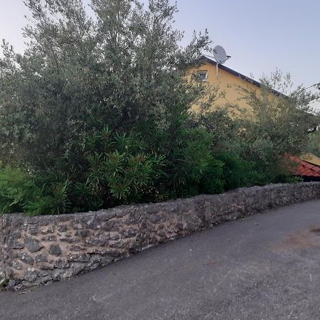Apartmani Ljerka Malinska Zewnętrze zdjęcie