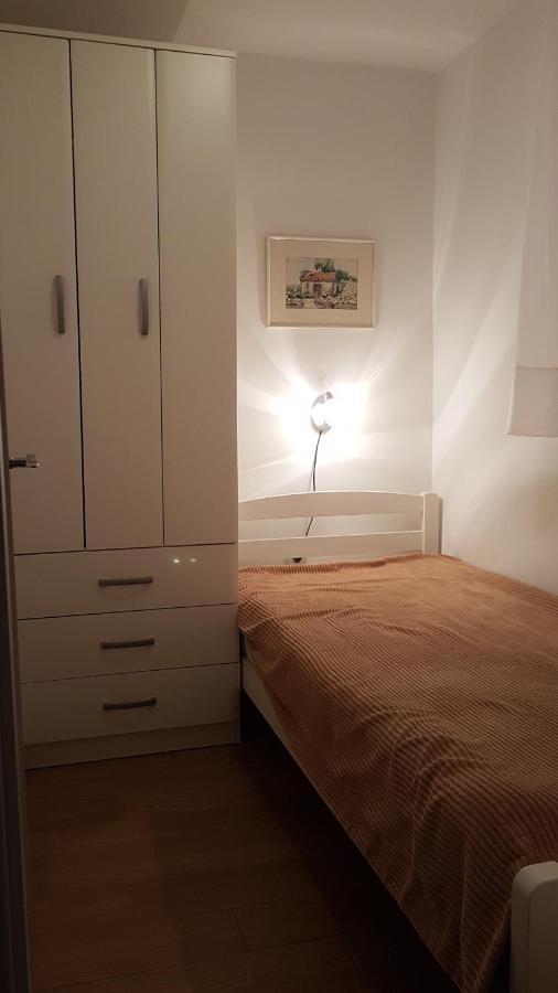 Apartmani Ljerka Malinska Zewnętrze zdjęcie