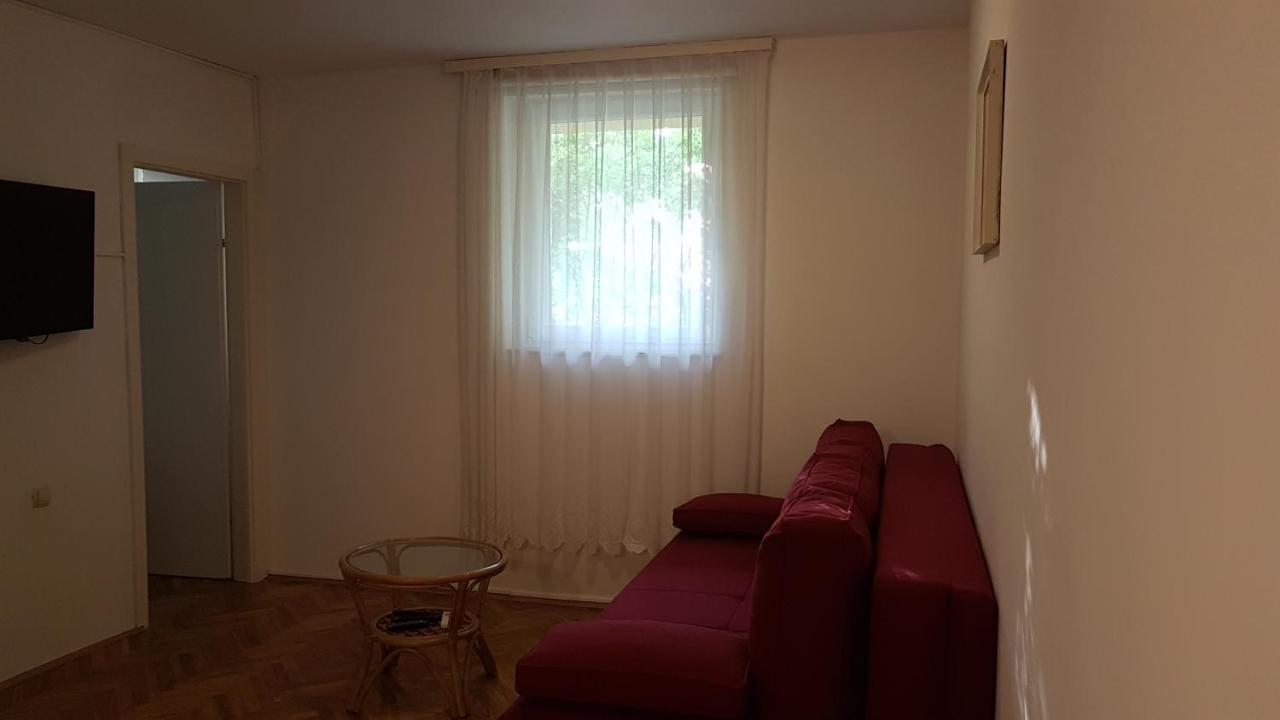 Apartmani Ljerka Malinska Zewnętrze zdjęcie
